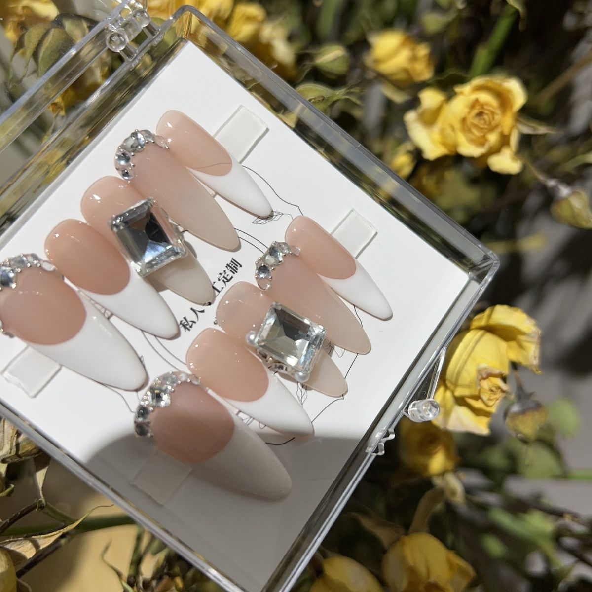 H176  FULL DIAMOND PEARL NUDE HANDMADE NAIL