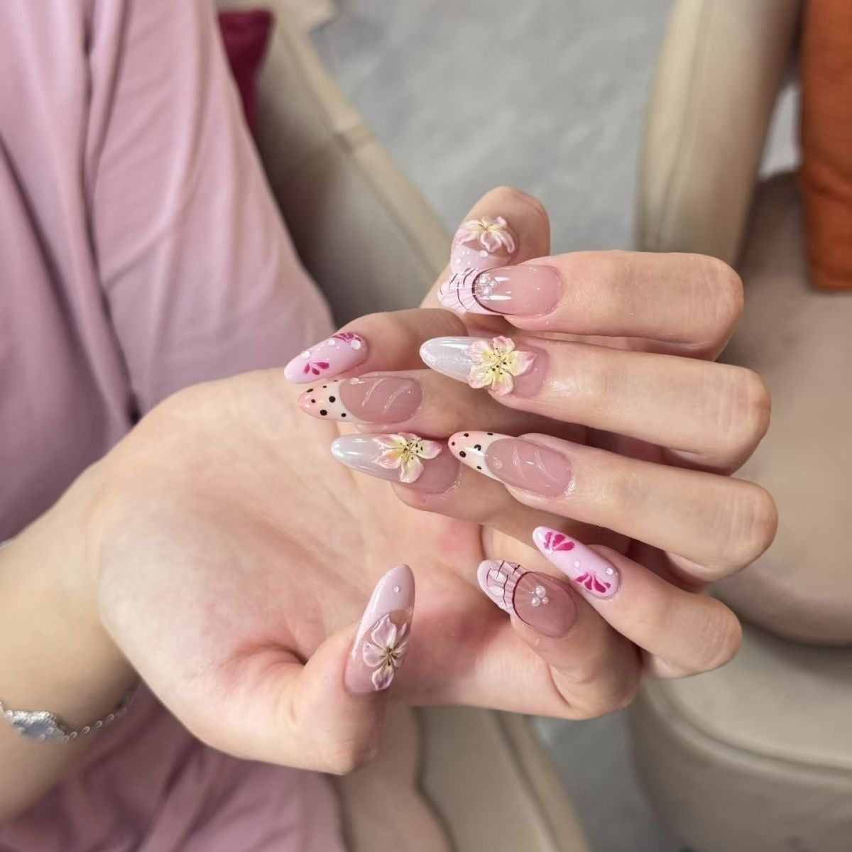 H355 Mermaid Pearl Chain Dreamy HANDMADE NAIL