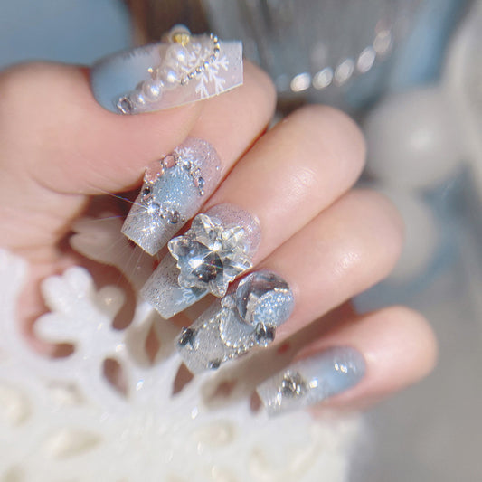 F26 Nude blue core zircon MEDIUM NAIL