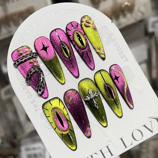 H380 Alien Eye Hand-Hainted Snake HANDMADE NAIL