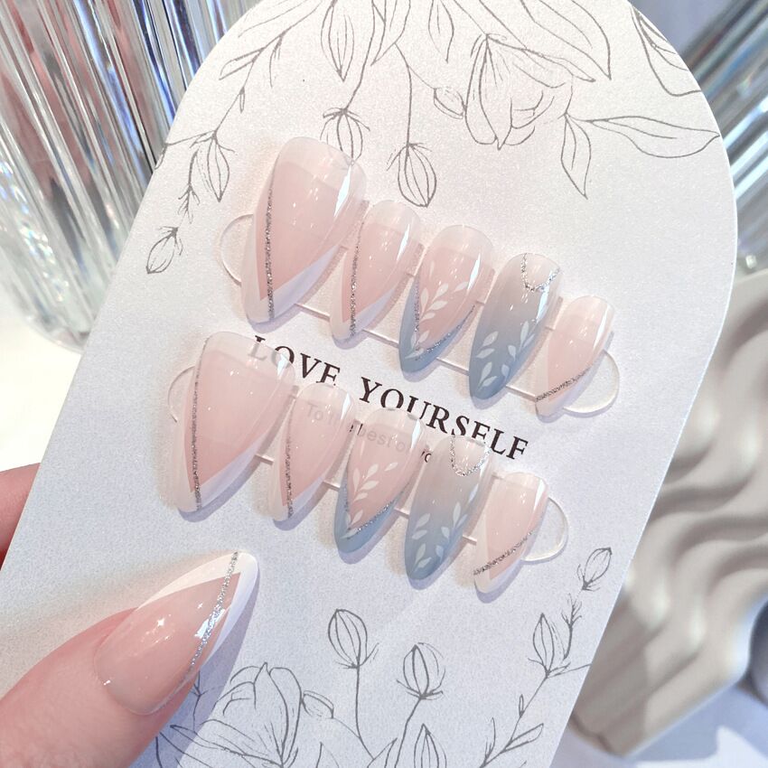 F51 French gradient willow leaf  MEDIUM NAIL