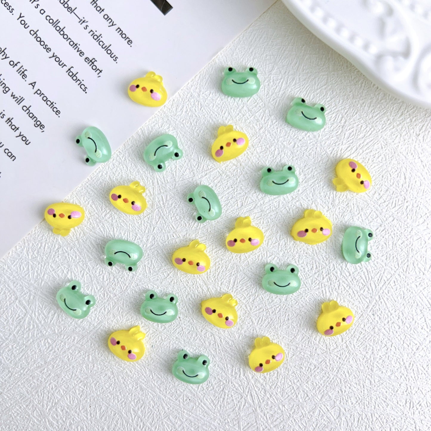 D52 Little frog & little chick Mix
