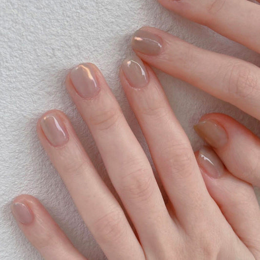 S43 ALMOND SHORT NAIL